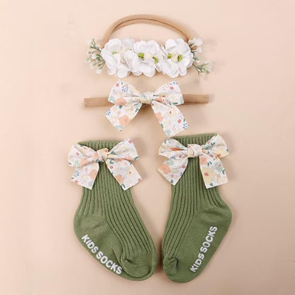 cherrboll Baby Girl Headbands and Socks Set, 3Pcs Soft Floral Hairbands Hair Bows Knit Socks for Newborn Infants Toddlers Photography Props Gifts